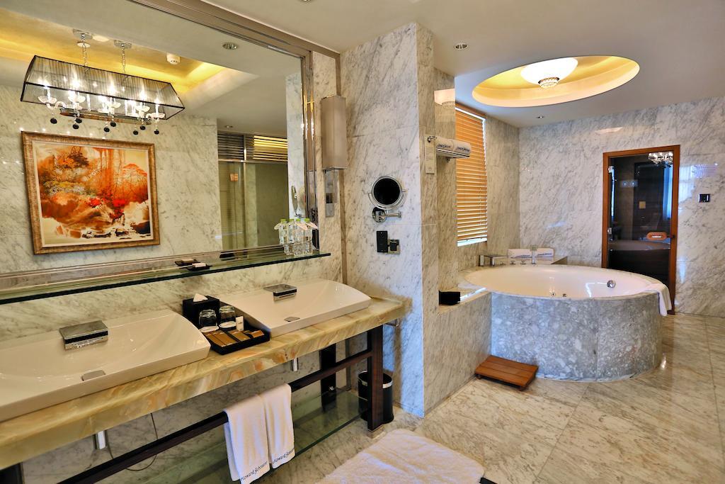 Howard Johnson Kaina Plaza Changzhou Changzhou  Extérieur photo