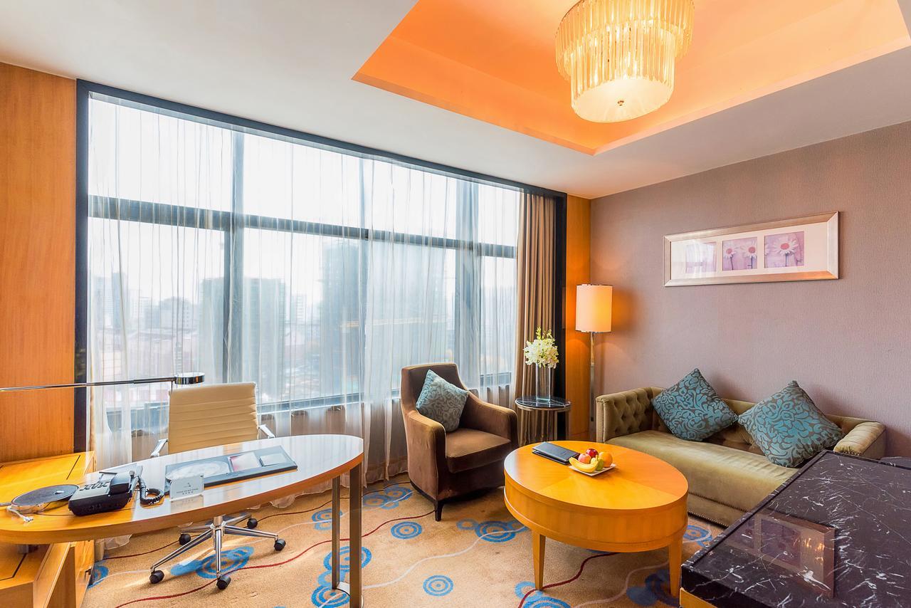 Howard Johnson Kaina Plaza Changzhou Changzhou  Extérieur photo